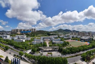 0532-86051600（学校办公